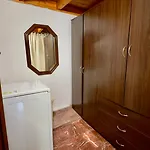 πετροσπιτο 아파트
