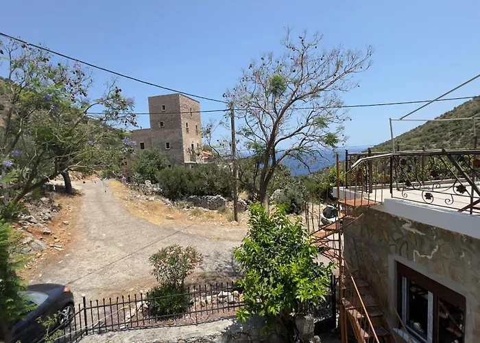 Πετροσπιτο *